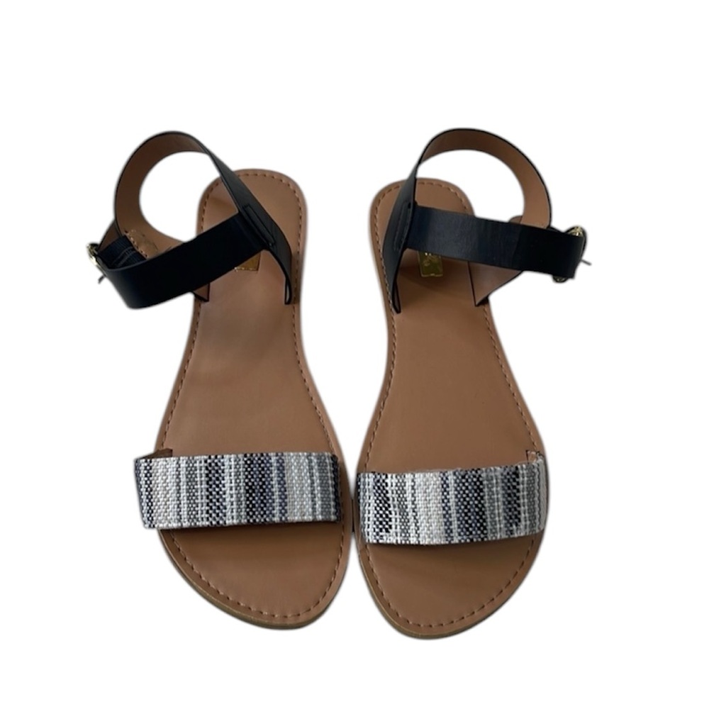 Black‎ and white Sandals